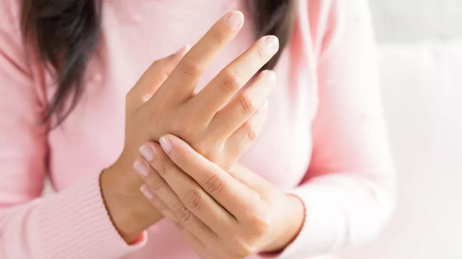 7-те индикатора на ръцете, които алармират за здравословни проблеми