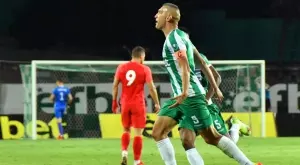 {{ otherArticle[0].article.title }}