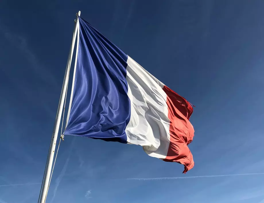 Кой печели от размириците във Франция? Ето за кого е най-голямата политическа изгода