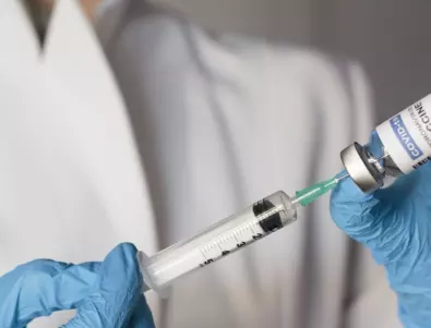 Агенцията по лекарствата призовава ваксинираните да съобщават, ако имат нежелана реакция