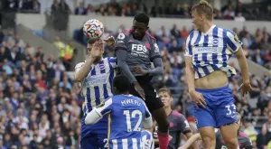 Брайтън посече Лестър в зрелище в южна Англия