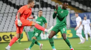 {{ otherArticle[0].article.title }}