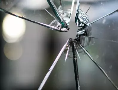 Стрелба и хвърлени камъни по автобуси на градския транспорт в Габрово