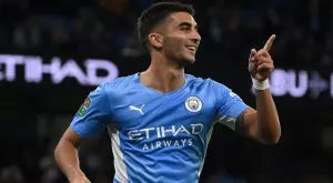 Манчестър Сити срази Уикъмб пред обидно малко зрители