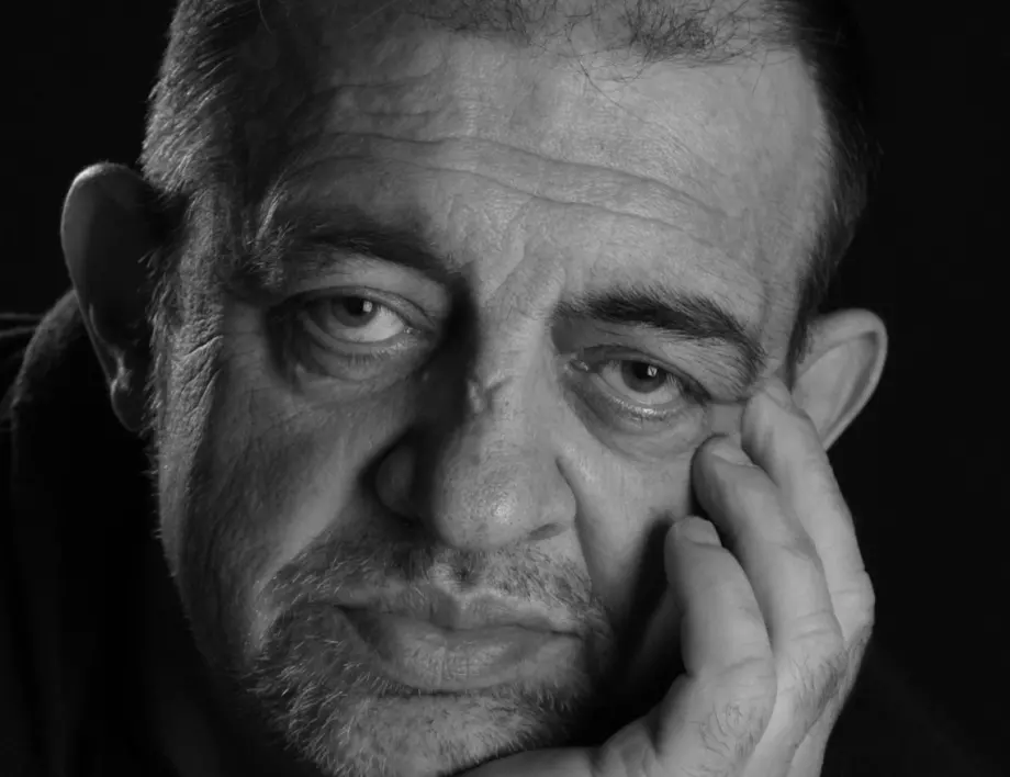 Почина известният телевизонен водещ и писател Неделчо Михайлов