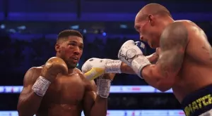 {{ otherArticle[0].article.title }}