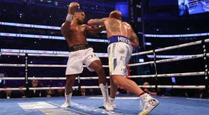 {{ otherArticle[0].article.title }}