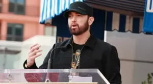 Каква чест! Еминем спомена голяма спортна звезда в най-новия си хит (ВИДЕО)