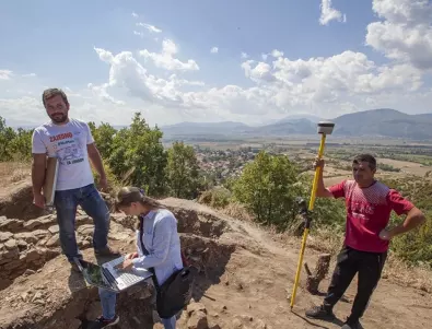 Град на 6 хилядолетия в Западните Родопи зарадва археолозите с впечатляващи находки (СНИМКИ)