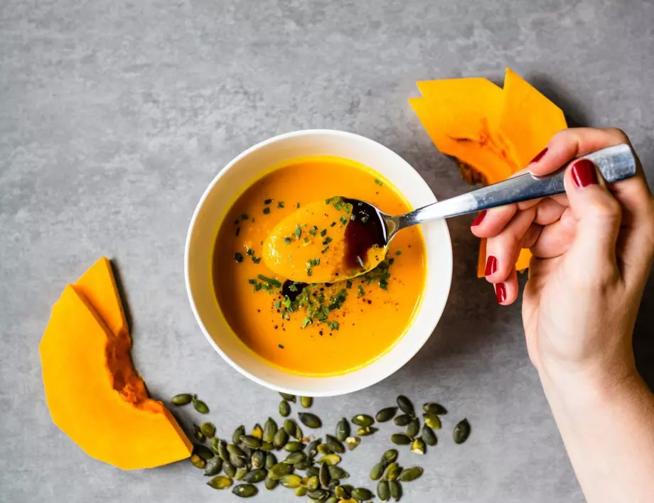 Есенна супа от тиква, която ще ви стане любима