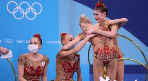 Критикуващият руски ансамбъл взе златото на Световното въпреки грандиозна грешка