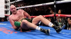 Моментът, когато Дионтей Уайлдър приспа Тайсън Фюри, но той се "завърна от отвъдното" (ВИДЕО)