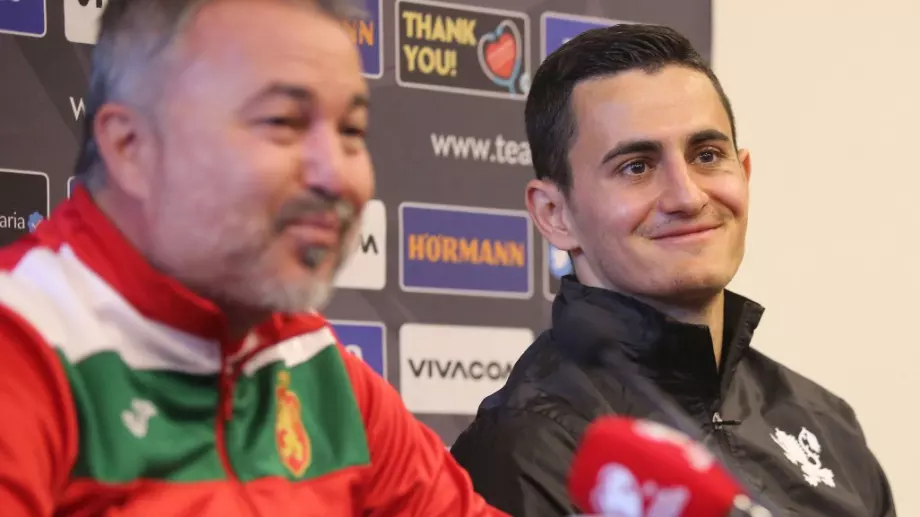 Георги Костадинов отново тренира с Арсенал, сложи си маска със знамето на България (СНИМКИ)