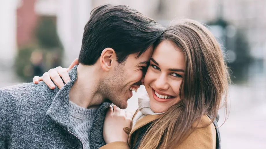 Тези 2 зодии искат просто да са във връзка 