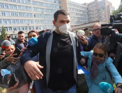 Делян Пеевски се появи на протеста срещу правителството