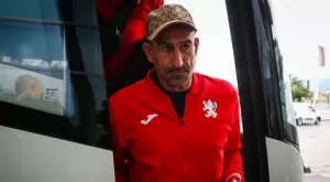 {{ otherArticle[0].article.title }}