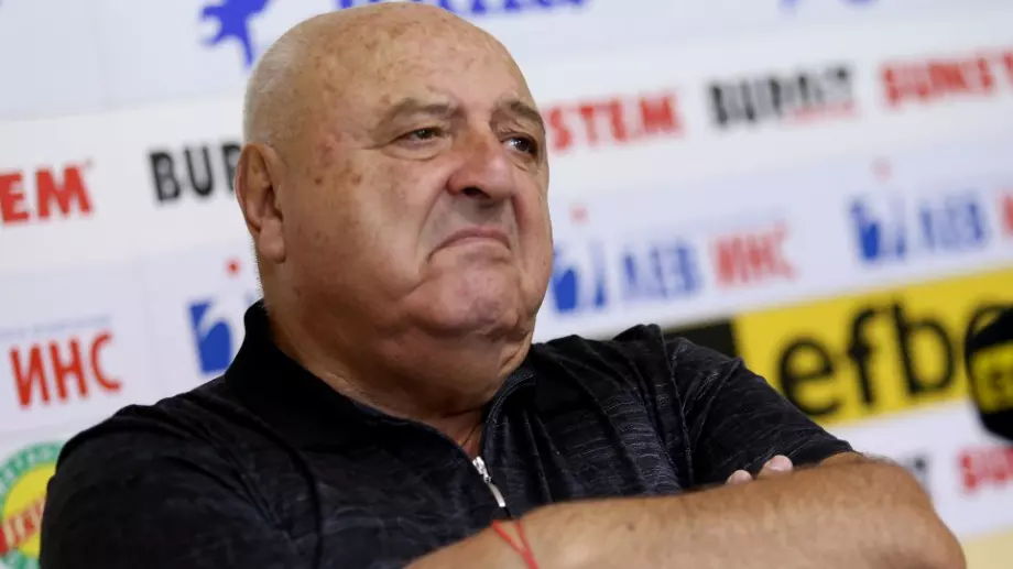 "20 пъти съм го казвал... и нищо!": Венци Стефанов разкри как националният отбор ще се върне към победите