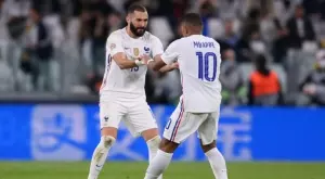 {{ otherArticle[0].article.title }}