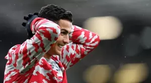 Невиждано: Най-гениалният пряк свободен удар - дори бе забранен! (ВИДЕО)