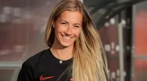 Красавица влезе в треньорския щаб на руски гранд