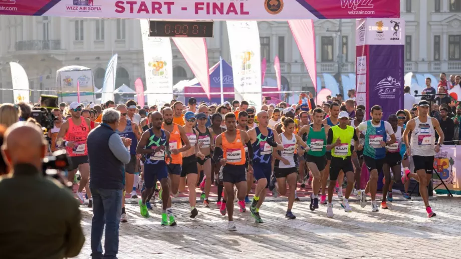 За здраве и в битка за солиден награден фонд: 4000 маратонци затварят София