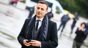 {{ otherArticle[0].article.title }}