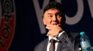 {{ otherArticle[0].article.title }}