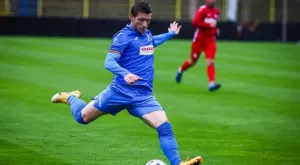 {{ otherArticle[0].article.title }}