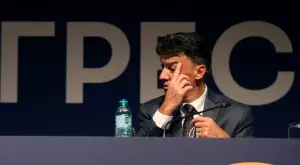 {{ otherArticle[0].article.title }}