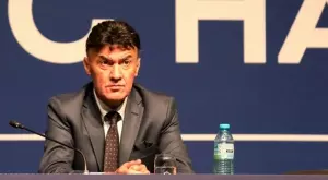 {{ otherArticle[0].article.title }}