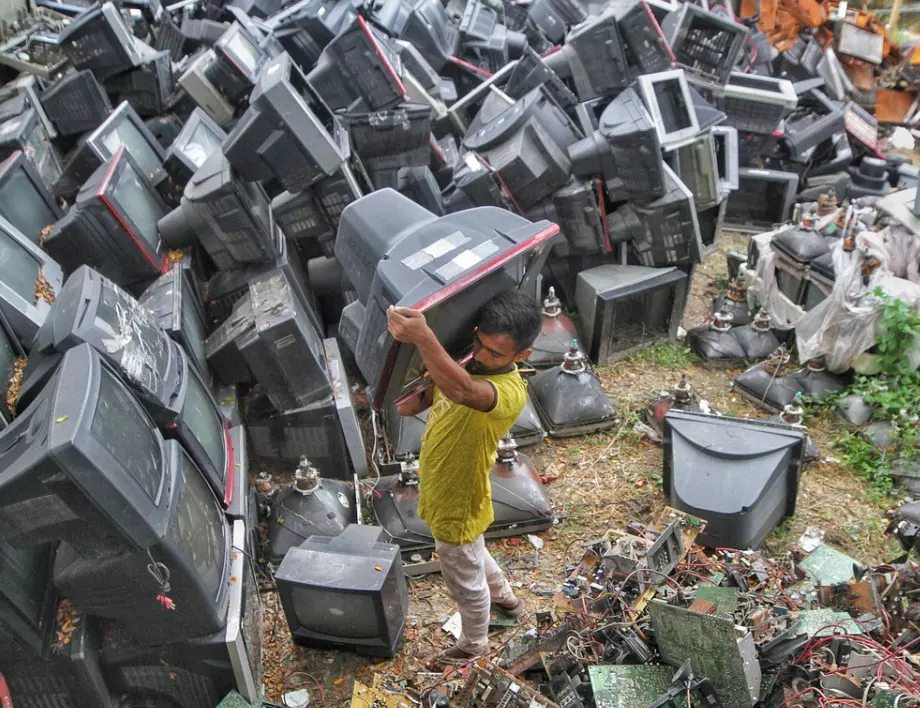 В Индия има 800 млн. т боклук в над 3000 бунища