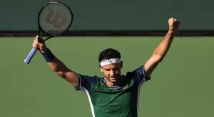 {{ otherArticle[0].article.title }}