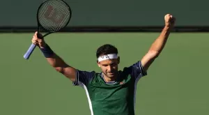 {{ otherArticle[0].article.title }}