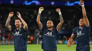 Френско издание сложи изключително ниски оценки на Лионел Меси и Неймар