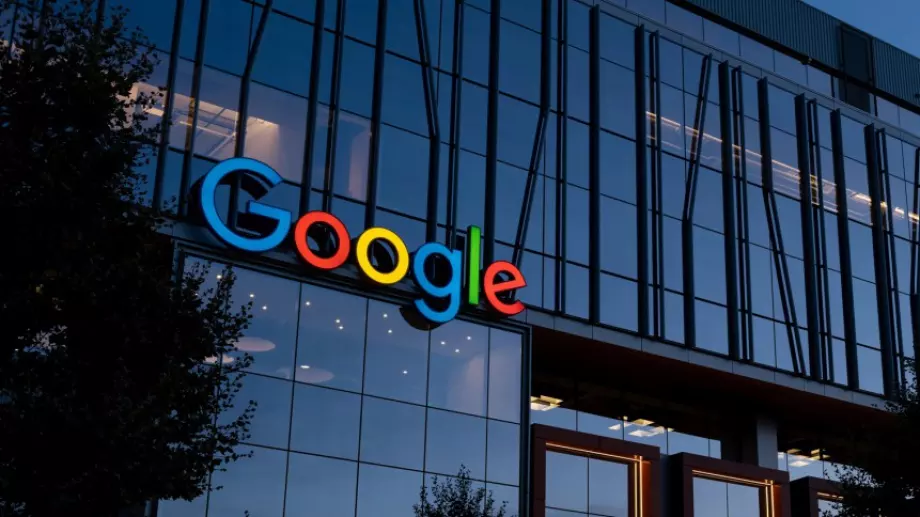 Русия глобява Google със стотици милиони долари