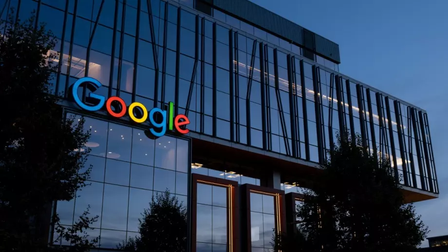 Индия наложи две глоби на Google на обща стойност 275 млн. долара за по-малко от седмица