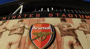 Новото бижу на Арсенал: 10 гола в мач срещу Ливърпул, а още не е избрал за коя страна да играе (ВИДЕО)