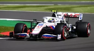 {{ otherArticle[0].article.title }}