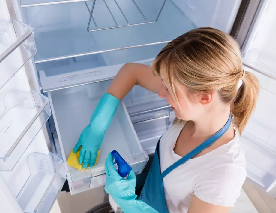 Три неща, които трябва да сложите в хладилника, за да забравите за лошата миризма
