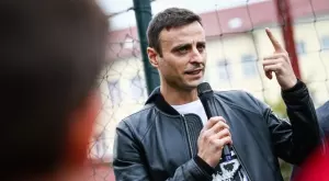 {{ otherArticle[0].article.title }}