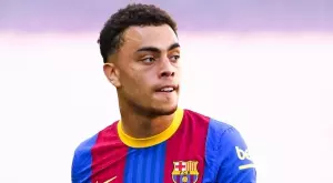 {{ otherArticle[0].article.title }}