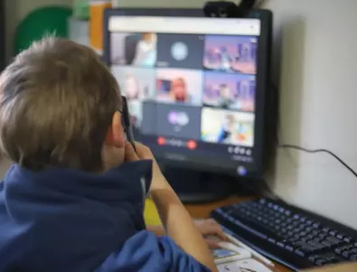Училищата, в които е имало секции на балотажа, ще са онлайн 