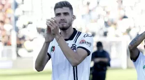 {{ otherArticle[0].article.title }}