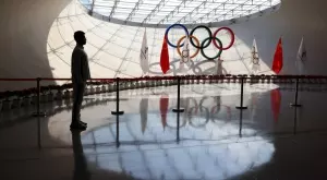 {{ otherArticle[0].article.title }}