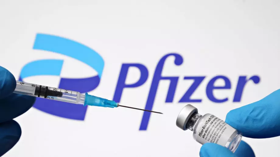 FDA говори за вариант, в който ваксината срещу коронавирус на Pfizer за деца носи повече риск, отколкото полза