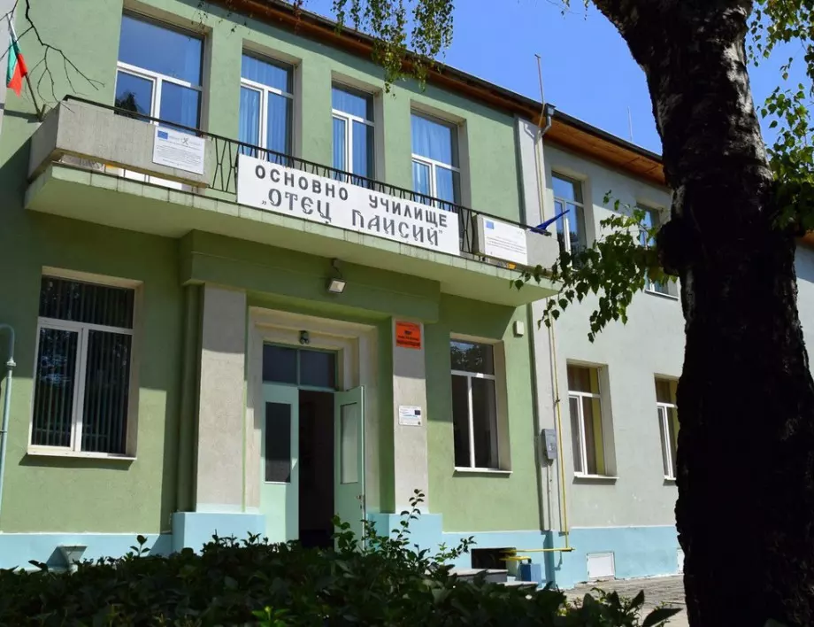 Преустановява се присъственото обучение в училищата в Асеновградско