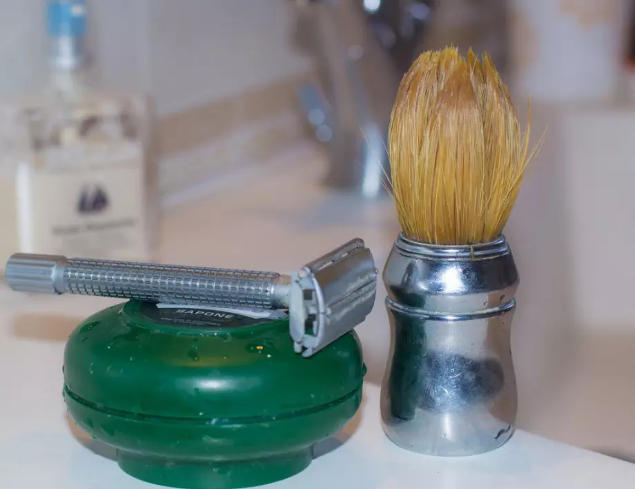 Пяната за бръснене може да бъде пръв помощник на всяка домакиня! Ето как!