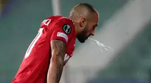 {{ otherArticle[0].article.title }}