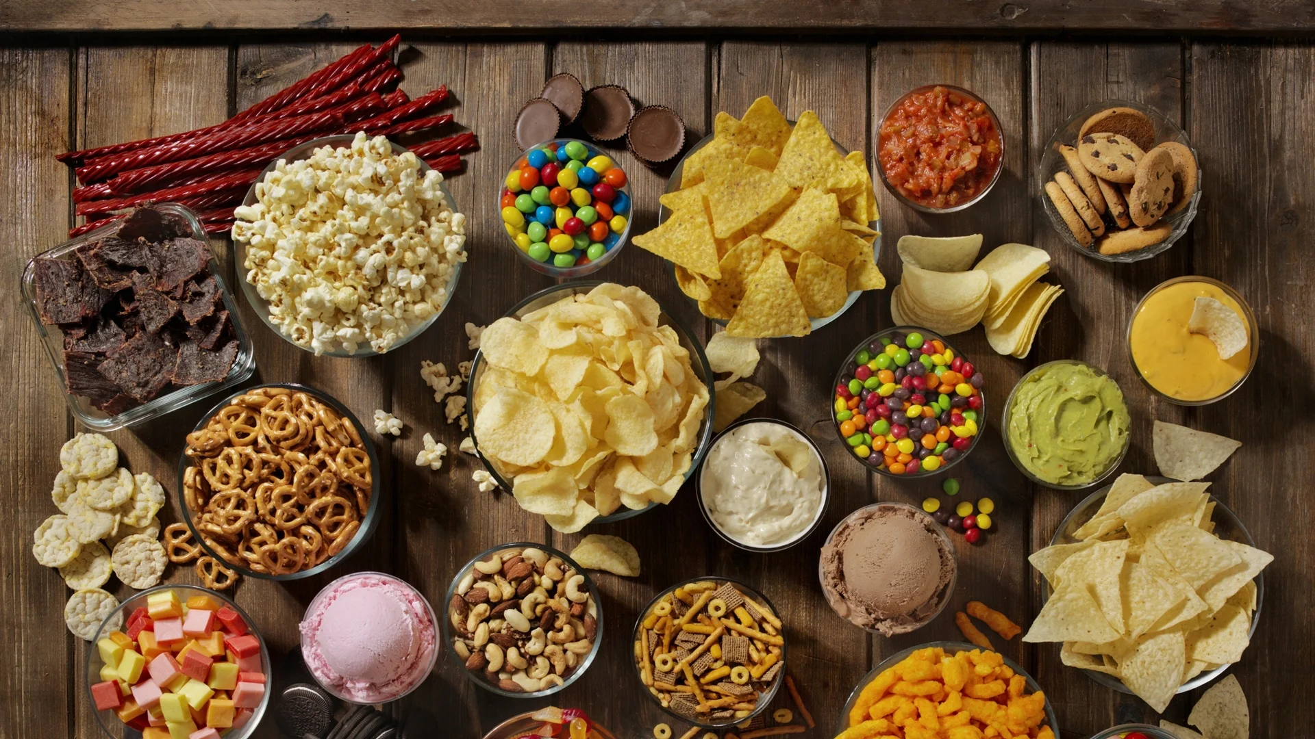 Лекар: Хората над 50 години НЕ трябва да ядат тези храни