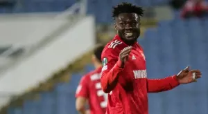 {{ otherArticle[0].article.title }}